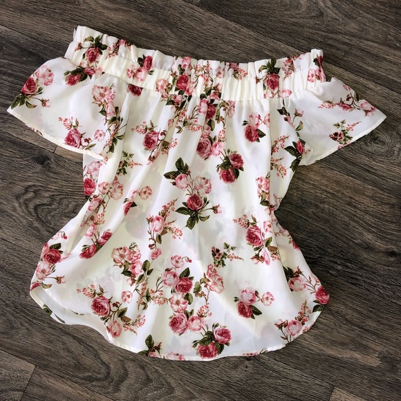 Active USA Tops - Floral off the shoulder top